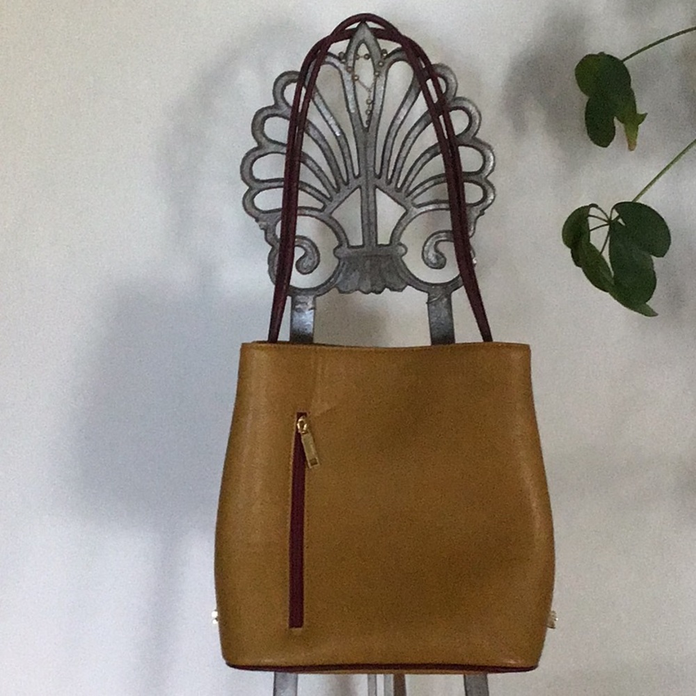 Like New Samoe Style handbag